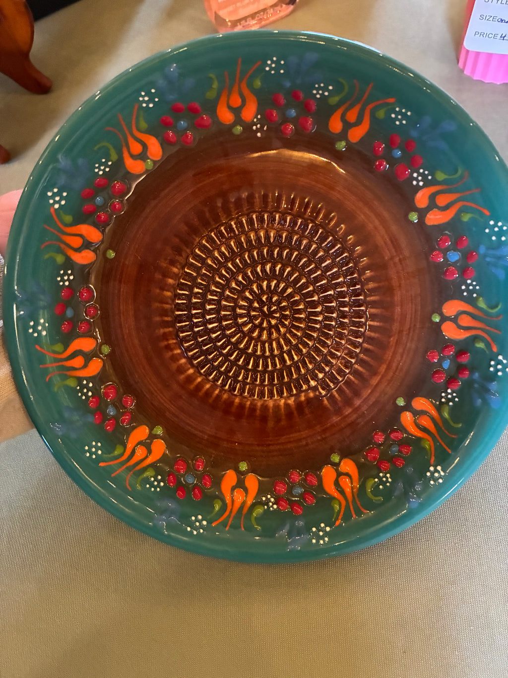 Ceramic Grater Bowl 7”